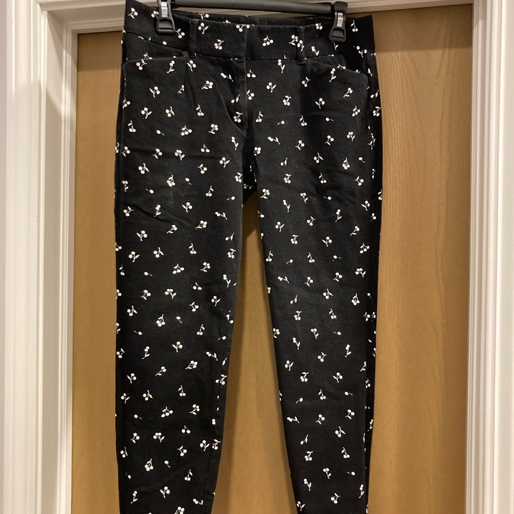 New York and Company floral capris